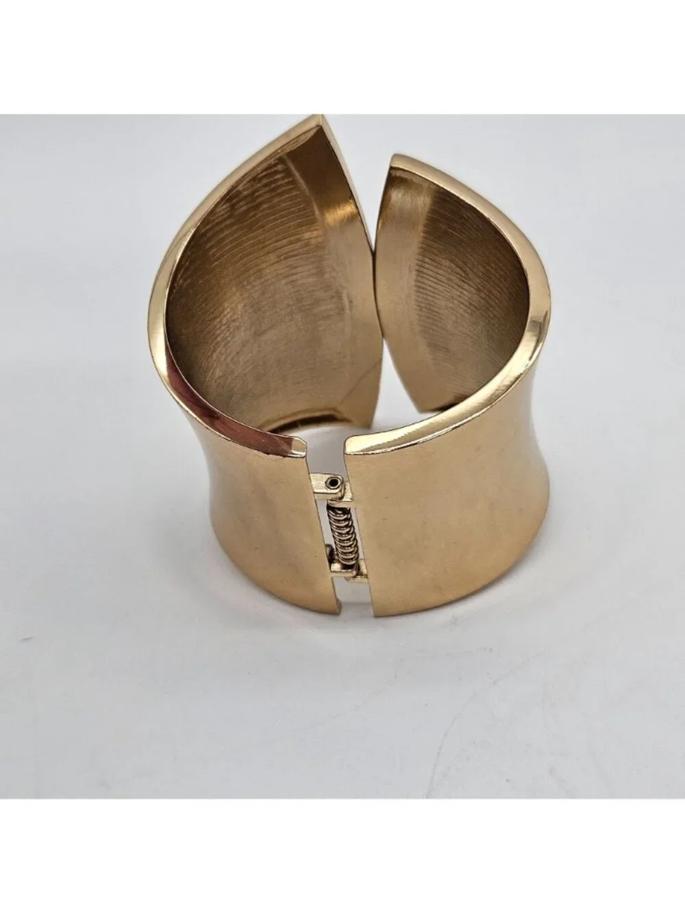 Vintage Gold Tone Wide Off Set Hinge Cuff Bangle Statement 3